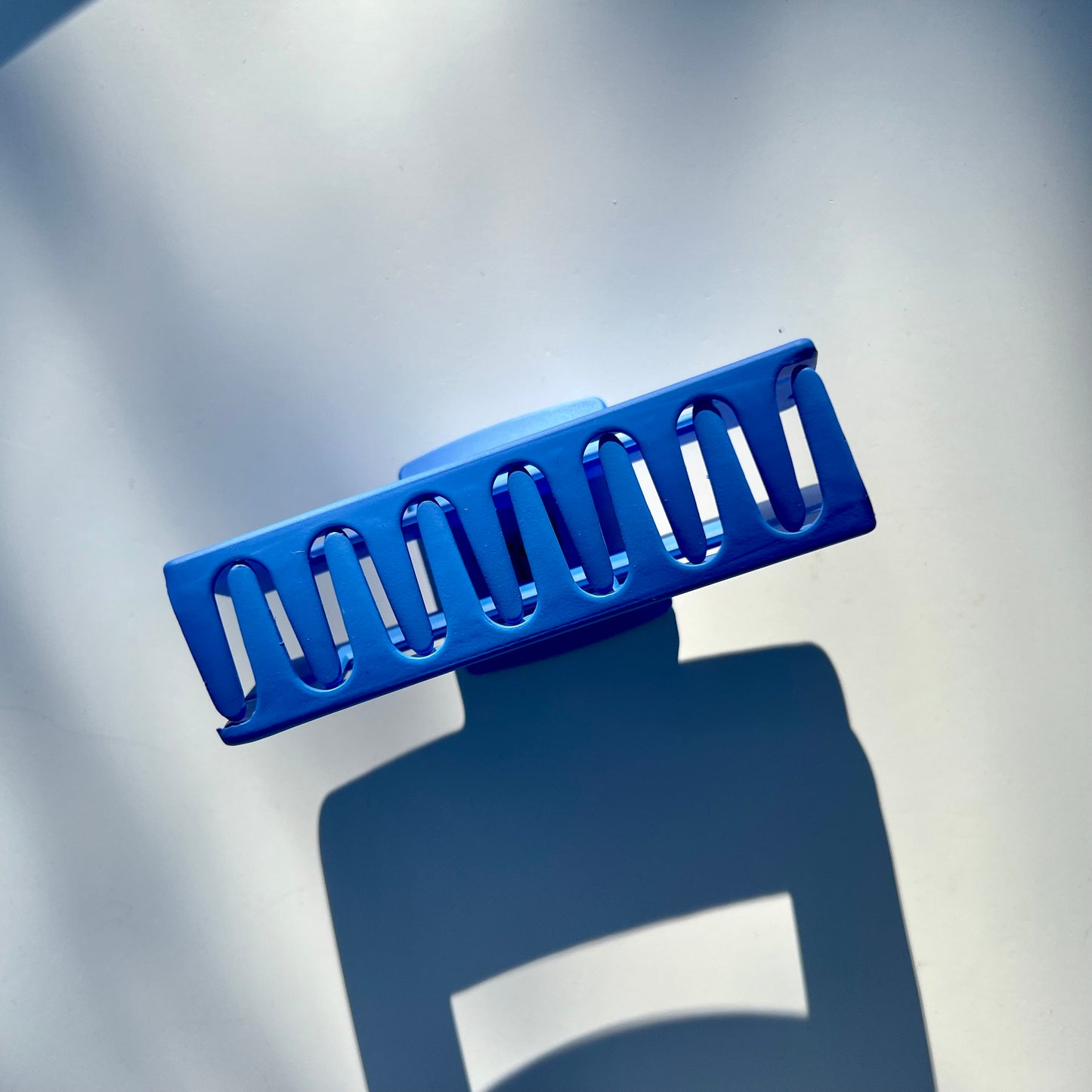 Hair Claw - Brightest Blue